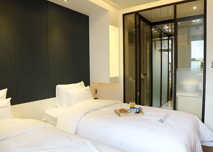 Noel Business Hotel 2*